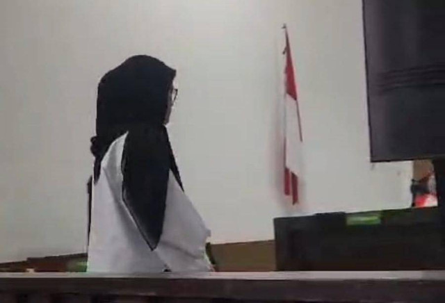 Seorang selebgram asal Bandung, Ika Fitriana Sari, divonis pidana kurungan selama 1,6 tahun penjara oleh majelis hakim di PN Bandung. Foto: Istimewa