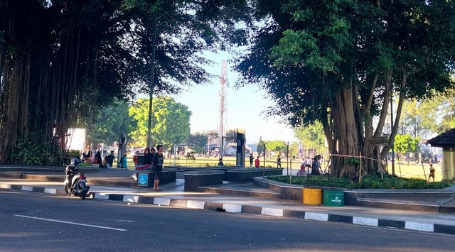 Alun Alun Kabupaten Subang. Foto hanyalah ilustrasi bukan tempat sebenarnya. Sumber: Unsplash/Naofal Mufid