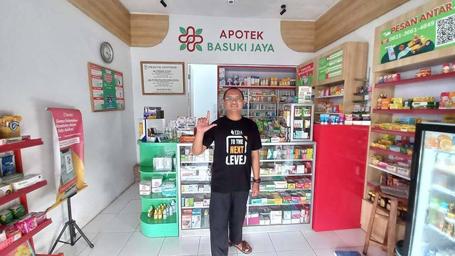 Owner Apotek Basuki Jaya, Bertekad Bisnis Berkembang Wujudkan To The Next Level