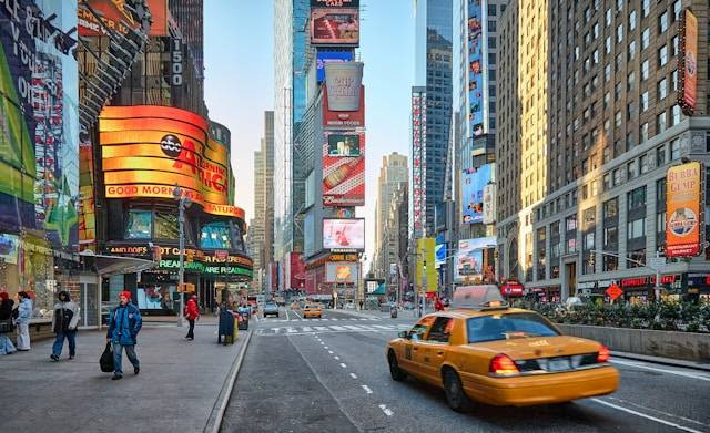 Times Square. Sumber: Unsplash/Vidar Nordli-Mathisen