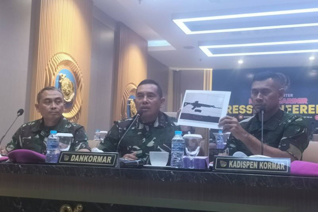 Komandan Korps Marinir (Dankormar) Mayjen (Mar) Endi Supardi menjelaskan pihaknya sudah berupaya menjaga nama baik keluarga perwira TNI AL asal Sumatera Utara (Sumut) Lettu Laut (K) Eko Damara (31) yang tewas karena bunuh diri pada Sabtu (27/4). Foto: Walda Marison/ANTARA