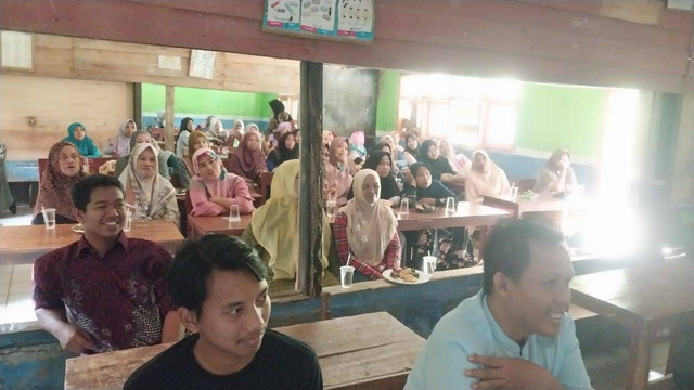 Petani Desa Karangpari  Konsultasikan Serangan Hama Padi Pada Dosen IPB