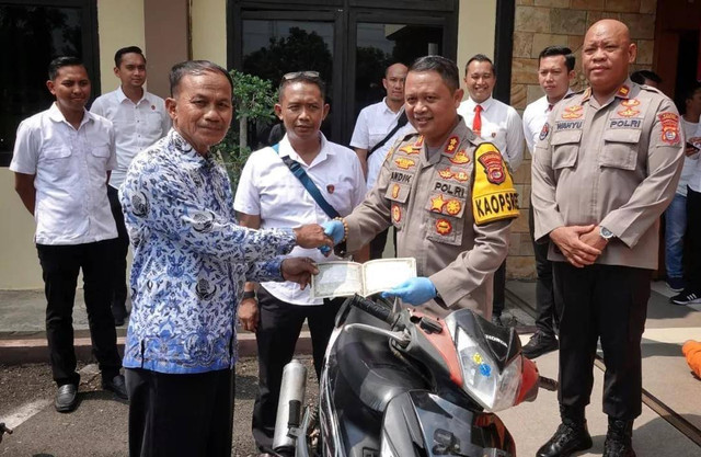 Sebulan hilang, motor milik PNS Lampung Tengah berhasil kembali | Foto: Humas Polres Lampung Tengah