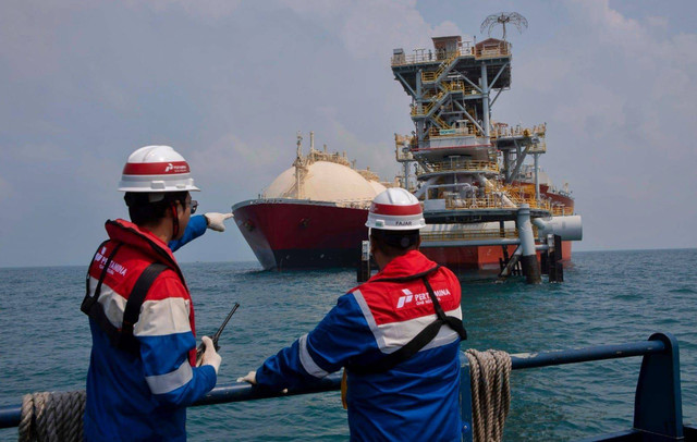 PT PGN Tbk meluncurkan layanan pemanfaatan LNG domestik, salah satunya dari FSRU Lampung. Foto: PGN