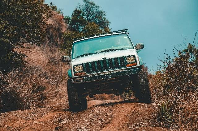 Wisata Offroad Di Lembang, foto hanya ilustrasi, bukan gambar sebenarnya, Pexels/Saeid Anvar