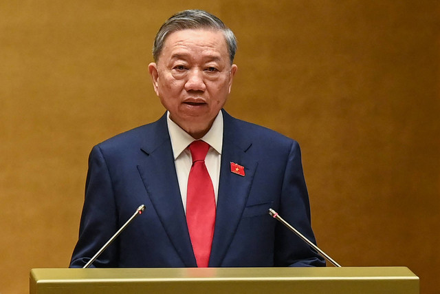 Presiden Vietnam To Lam menyampaikan pidatonya setelah dilantik pada sesi musim panas Majelis Nasional di Hanoi, Vietnam, Rabu (22/5/2024). Foto: Dang Anh/AFP