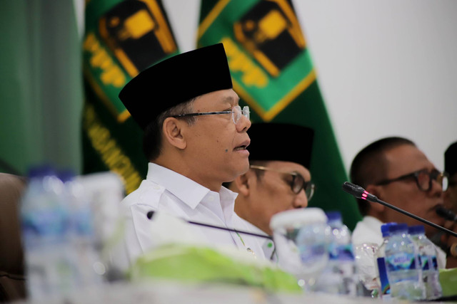 Plt Ketua Umum Partai Persatuan Pembangunan (PPP) Muhammad Mardiono pada konferensi pers Menanggapi sikap Mahkamah Konstitusi terkait gugatan PHPU PPP di Kantor DPP PPP, Jakarta, Rabu (22/5/2024). Foto: Jamal Ramadhan/kumparan