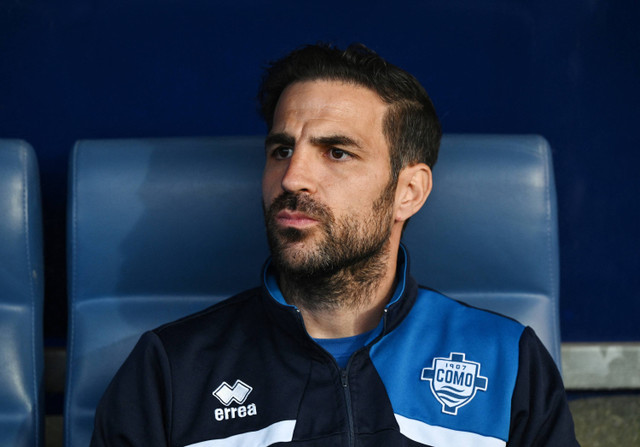 Asisten pelatih Como Cesc Fabregas sebelum pertandingan di Stadion Alberto Braglia, Modena, Italia (10/5/2024). Foto: Matteo Gribaudi/REUTERS