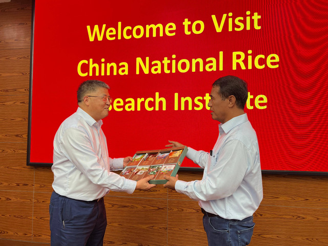 Menteri Pertanian Andi Amran Sulaiman jalin kerja sama teknologi pertanian dengan China National Rice Research Institute (CNRRI). Foto: Dok. Istimewa