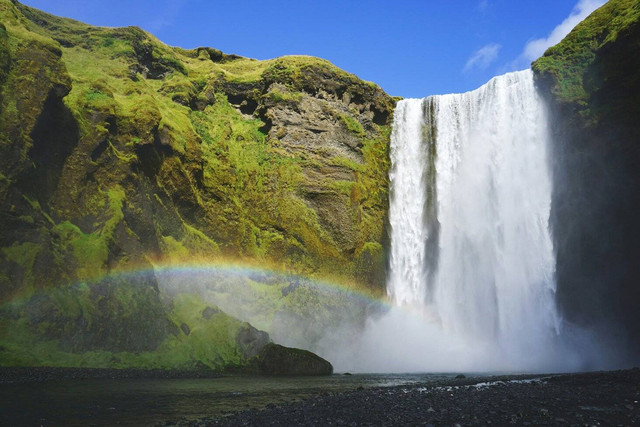 Ilustrasi Air Terjun Sipiso Piso. Foto hanya ilustrasi, bukan tempat sebenarnya. Sumber: Unsplash/Katarzyna Gonsior