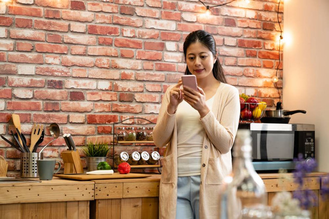 Ilustrasi ibu muda. Foto: Shutterstock