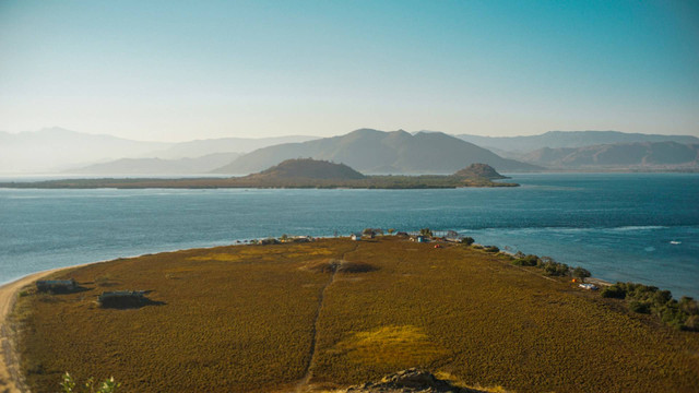 Paserang Island. Foto hanya ilustrasi, bukan tempat sebenarnya. Sumber: Unsplash/vherliann