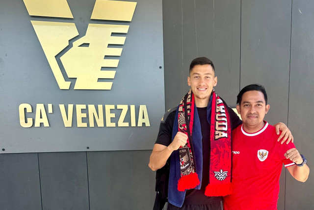 La Grande Indonesia datangi Jay Idzes di Venezia untuk memberikan dukungan lolos ke Serie A, Sabtu (25/5/2024). Foto: Dok. La Grande Indonesia