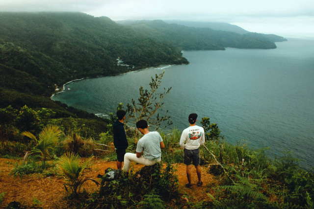 [Pulau Maitara] bukan tempat sebenarnya, sumber gambar: unsplash/The Ian