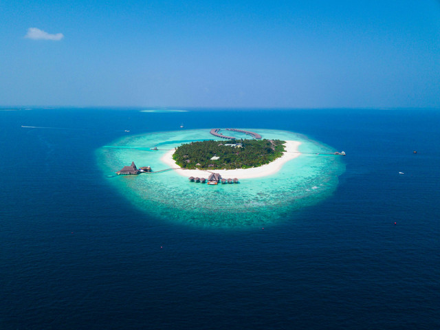 Pulau Obi. Foto hanya ilustrasi, bukan tempat sebenarnya. Sumber: unsplash.com