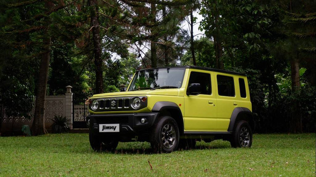 Suzuki Jimny 5-pintu. Foto: Aditya Pratama Niagara/kumparan