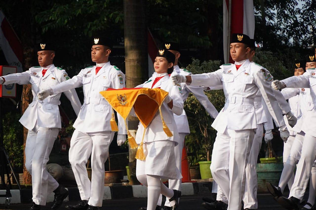 Hari Lahir Pancasila biasanya diperingati dengan pelaksanaan upacara bendera. Foto: Pexels.com