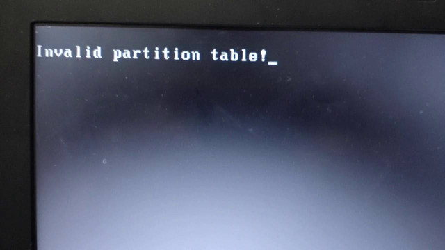 Ilustrasi cara mengatasi laptop "Invalid Partition Table". Foto: YouTube/Tech2Next 