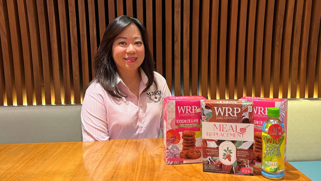 Kwik Wan Tien, CEO PT. Wajah Rejuvenasi Perempuan (WRP) Indonesia berbagai cerita soal bisnis produk pangan pengganti untuk diet. Foto: Azalia Amadea/kumparan 