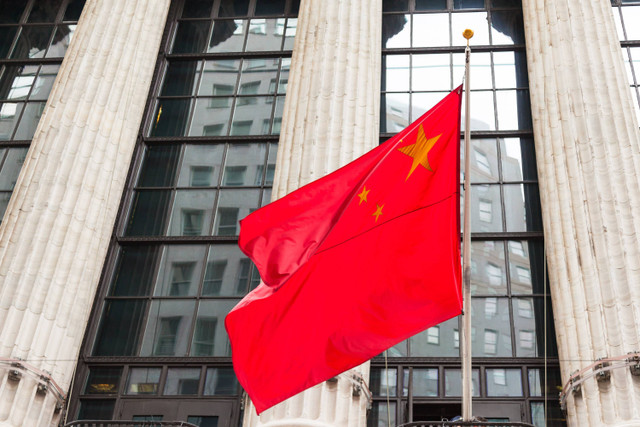 Ilustrasi bendera China. Foto: Samuel Borges Photography/Shutterstock