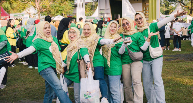 Peserta Festival Arisan Sahabat Mama di Kiara Artha Park, Bandung, Jawa Barat, Minggu (19/5). Foto: kumparan 