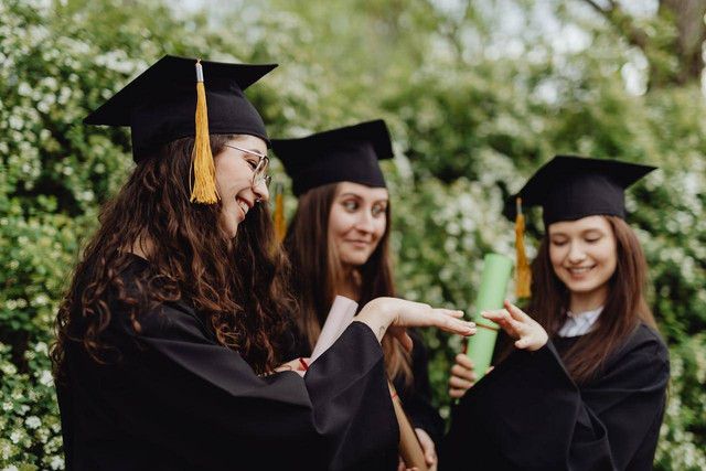 Model Rambut Wisuda. Foto: Pexels