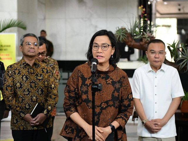 Menteri Keuangan RI, Sri Mulyani terima kunjungan Tim Gugus Tugas Sinkronisasi Pemerintahan Prabowo-Gibran. Foto: Dok Ig @smindrawati