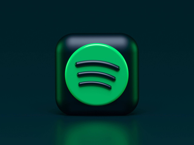 Ilustrasi 17 Rekomendasi Nama Playlist Spotify untuk Pacar, Unsplash/Alexander Shatov