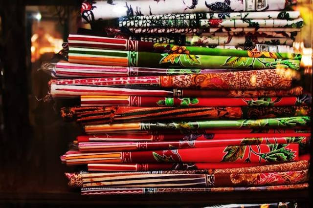 Ilustrasi persamaan batik madura dengan batik jawa, sumber foto: motomoto sc by pexels.com