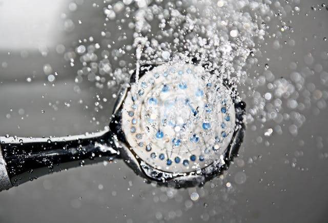 Ilustrasi shower kamar mandi terbaik. Sumber: Stefano Ferrario/ Pixabay