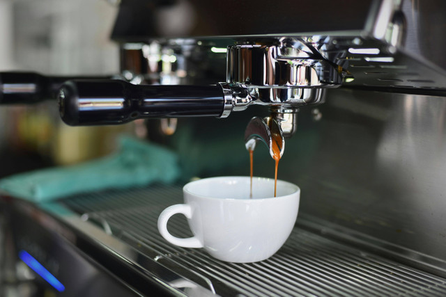 Ilustrasi: Cara Memilih Mesin Kopi yang Tepat Bagi Pemula. Sumber: Chevanon Photography/Pexels.com