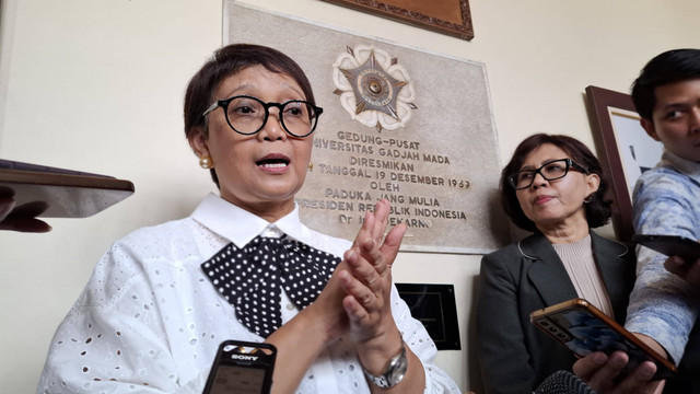 Menteri Luar Negeri, Retno Marsudi saat hadir di UGM. Foto: Istimewa