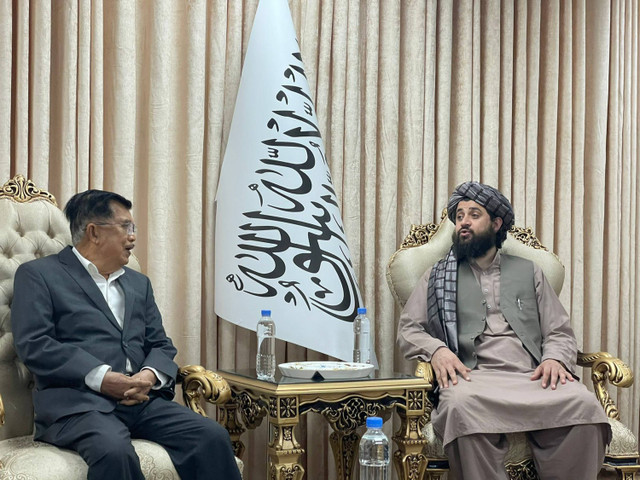 Ketua Dewan Masjid Indonesia (DMI) Jusuf Kalla (JK) bertemu langsung dengan Menteri Pertahanan Afghanistan Mullah Mohammad Yaqoob Mujahid, Senin (3/6/2024).  Foto: Dok. kumparan