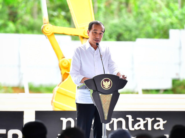 Presiden Jokowi saat groundbreaking Astra Biz Center dan Nusantara Botanical Garden Foto: Vico - Biro Pers Sekretariat Presiden