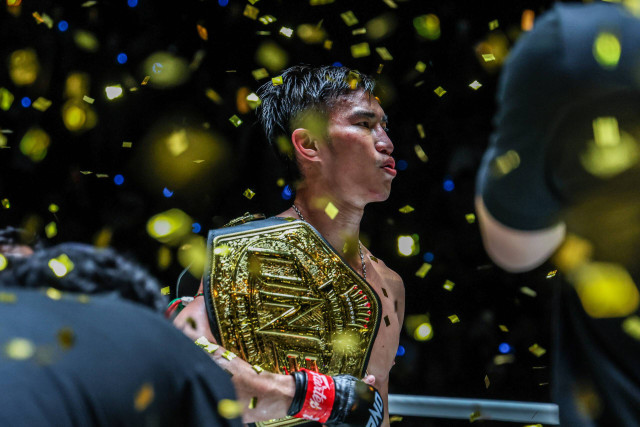 Tawanchai PK Saenchai akan tampil dalam laga puncak ONE 167 dengan mempertahankan Gelar Dunia ONE Featherweight Muay Thai. Foto: ONE Championship