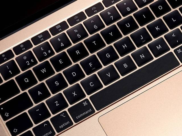 Ilustrasi cara merawat keyboard laptop. Foto: WIRED