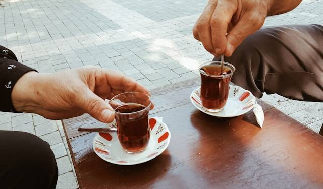 Jamu Kekinian di Bandung. Ilustrasi Foto hanya ilustrasi, bukan tempat sebenarnya. Sumber:Unsplash/Zeynep Sümer