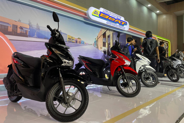 Honda BeAT Sporty dan BeAT Street tahun model 2024. Foto: Sena Pratama/kumparan