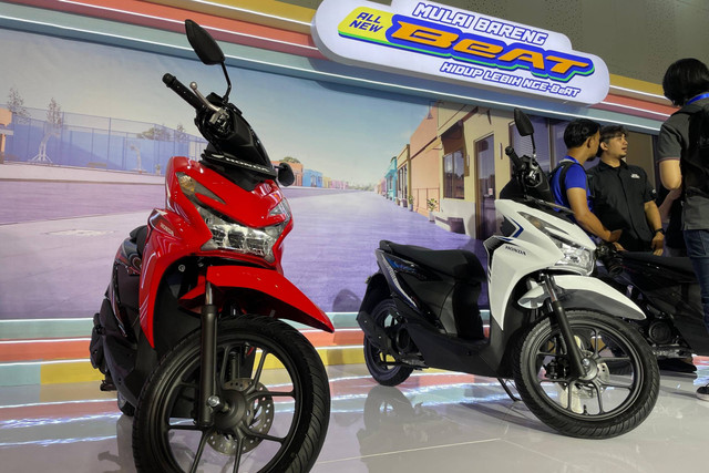 Honda BeAT Sporty dan BeAT Street tahun model 2024. Foto: Sena Pratama/kumparan