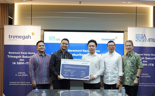 PT Trimegah Sekuritas Indonesia Tbk (Trimegah) menjalin kerja sama dengan IIkatan Alumni Sekolah Bisnis dan Manajemen Institut Teknologi Bandung (IA SBM ITB), Rabu (5/6/2024). Foto: Dok. Istimewa