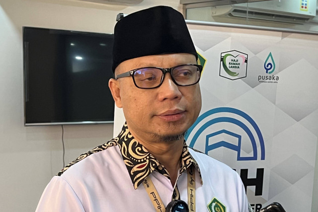 Direktur Layanan Haji Luar Negeri Subhan Cholid saat memberikan keterangan pers soal Murur di Makkah, Kamis  (6/6/2024). Foto: Salmah Muslimah/kumparan