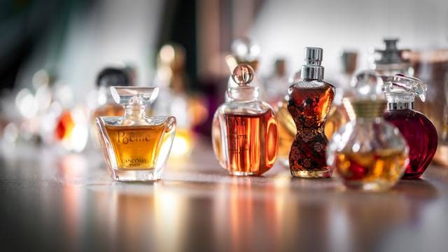 Ilustrasi Parfum Pria di Indomaret. Foto: dok. Unsplash/Ulysse Pointcheval