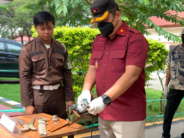 Kepala Rutan Pasangkayu Apresiasi Pemusnahan Barang Bukti di Kejaksaan Negeri Pasangkayu. Foto: Rutan Pasangkayu/dok (07/06)