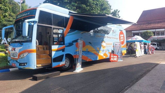 Suasana Roadshow Bus KPK di Kabupaten Bojonegoro. Jumat (07/06/2024). (Aset: Imam Nurcahyo/BeritaBojonegoro)