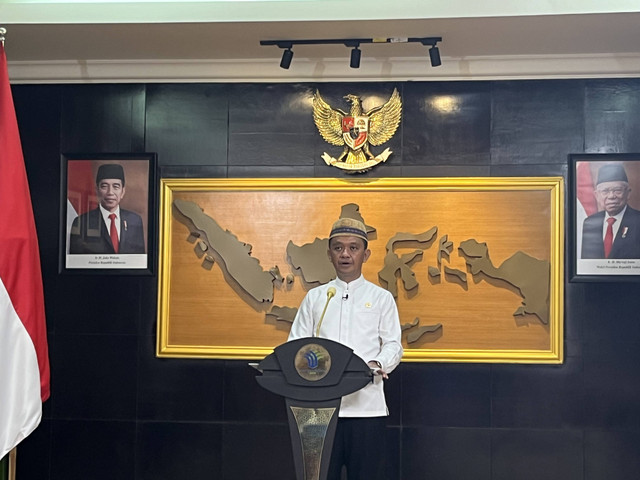 Menteri Investasi/Kepala Badan Koordinasi Penanaman Modal (BKPM) Bahlil Lahadalia dalam konferensi pers di Gedung BKPM, Jumat (7/6/2024). Foto: Ghinaa Rahmatika/kumparan