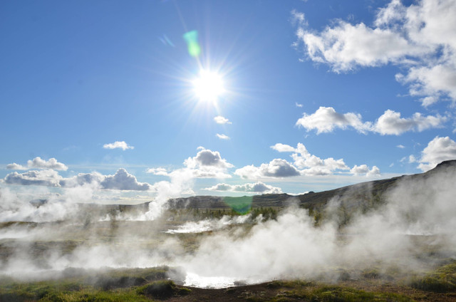 Natural Geothermal Energy (sumber : pixabay.com)