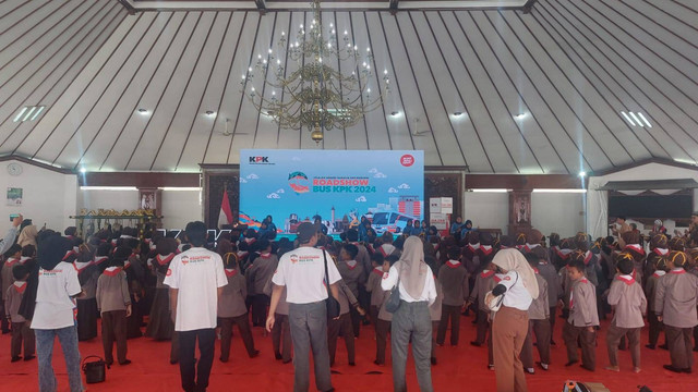 Suasana kegiatan Roadshow Bus KPK di Kabupaten Bojonegoro. Jumat (07/06/2024). (Aset: Imam Nurcahyo/BeritaBojonegoro)