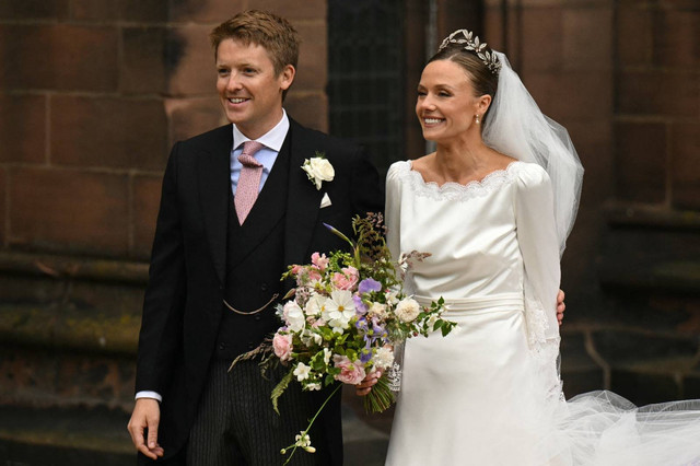 Bangsawan Inggris, Hugh Grosvenor resmi menikah dengan Olivia Henson. Foto: AFP/Oli Scarff