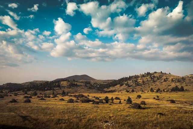 Penatapen Doulu (Foto hanya ilustrasi, bukan tempat sebenarnya) Sumber: unsplash.com/ Jason Mavrommatis