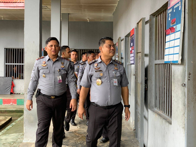 Kunjungan Perdana, Kepala Divisi Pemasayarakatan Kanwil Lakukan Kontrol Blok Hunian Rutan Pasangkayu. Rutan Pasangkayu/dok (12/06)